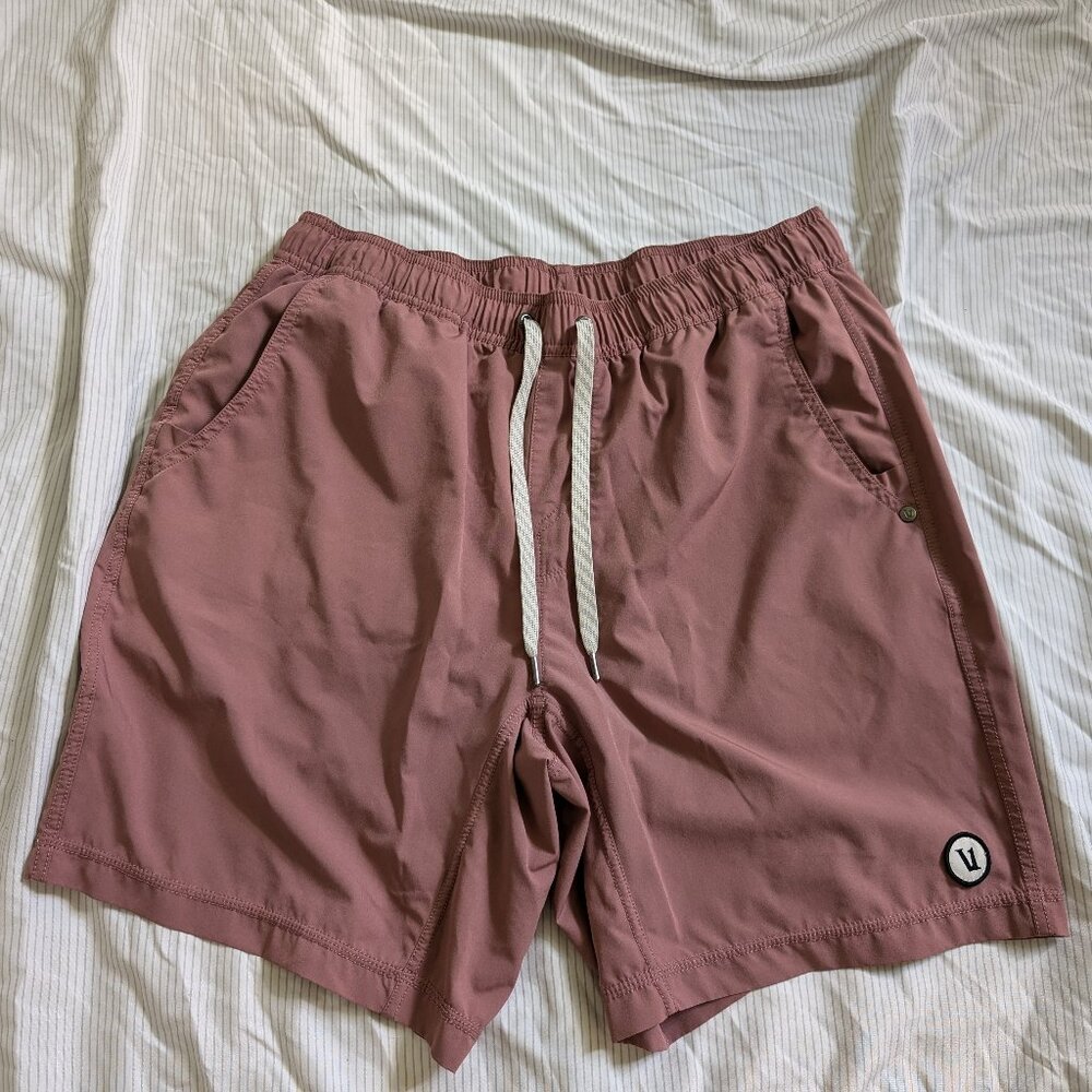 Vuori Men's Kore Short Red Size Large